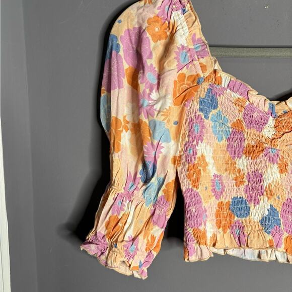 Charlie Holiday Pink and Purple Floral Cropped Smocked Top Size 8 - Picture 3 of 6